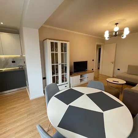 Rov Apartment Tirana